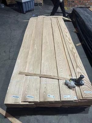 إنشاء مظهر خزانة فاخرة مع الطبيعي البلوط الأحمر التاج قطع الفنير نسيج سلس