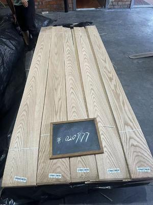 إنشاء مظهر خزانة فاخرة مع الطبيعي البلوط الأحمر التاج قطع الفنير نسيج سلس